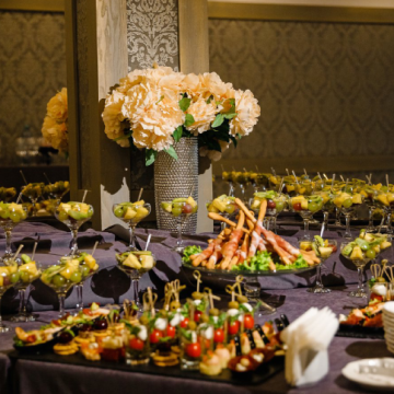 Matching Your Halal Menu with Your Event Theme in Chicago