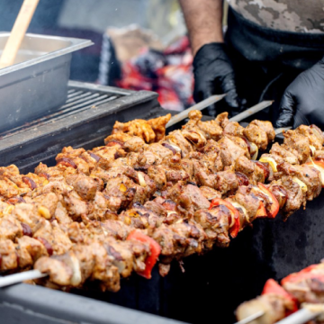 Summer Outdoor Halal Catering Tips in Chicago