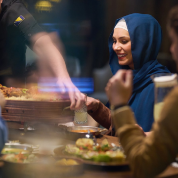 What to Look for When Hiring a Halal Caterer in Chicago